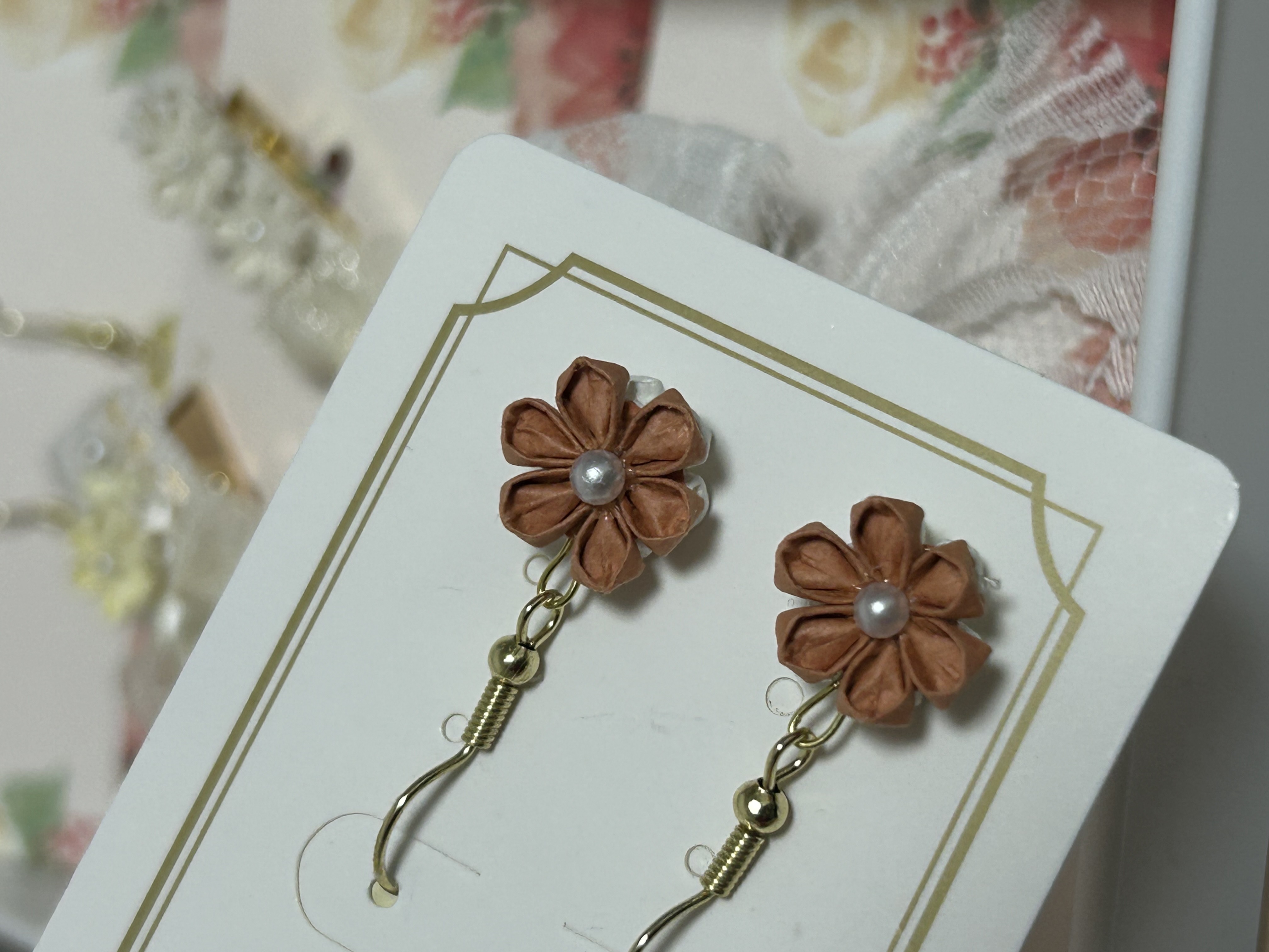 つまみ細工（紙） 作品7